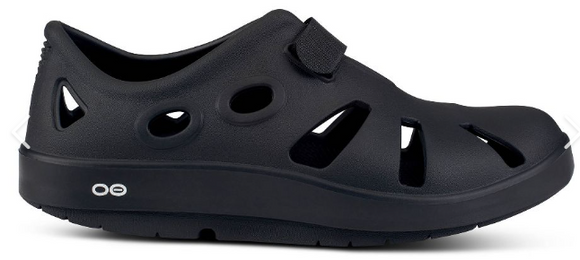 Oofos OOcandoo Sandal (Black) LIMITED SIZES AVAILABLE