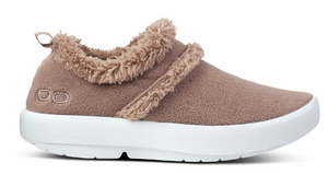Oofos Women's OOcoozie Eezee Low Slipper - Chocolate Sherpa ONLY SIZE 8 AVAILABLE