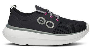 Oofos Women's OOMY Stride Shoe White/Black