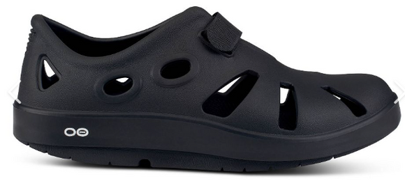 Oofos OOcandoo Sandal (Black)